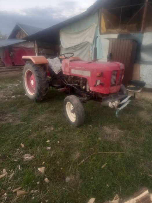 Vând Tractor 445 3Pistoane 4000€