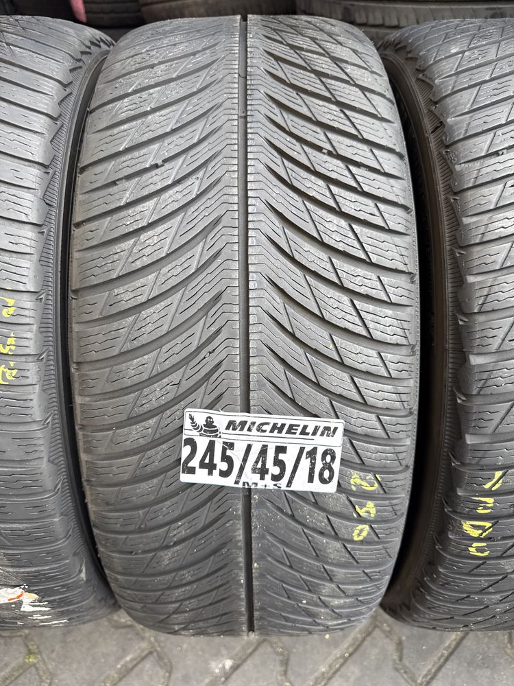 245/45/18 Michelin M+S