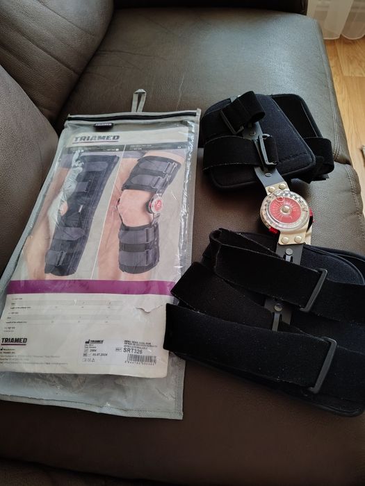 Orteza genunchi cu reglare a flexiei