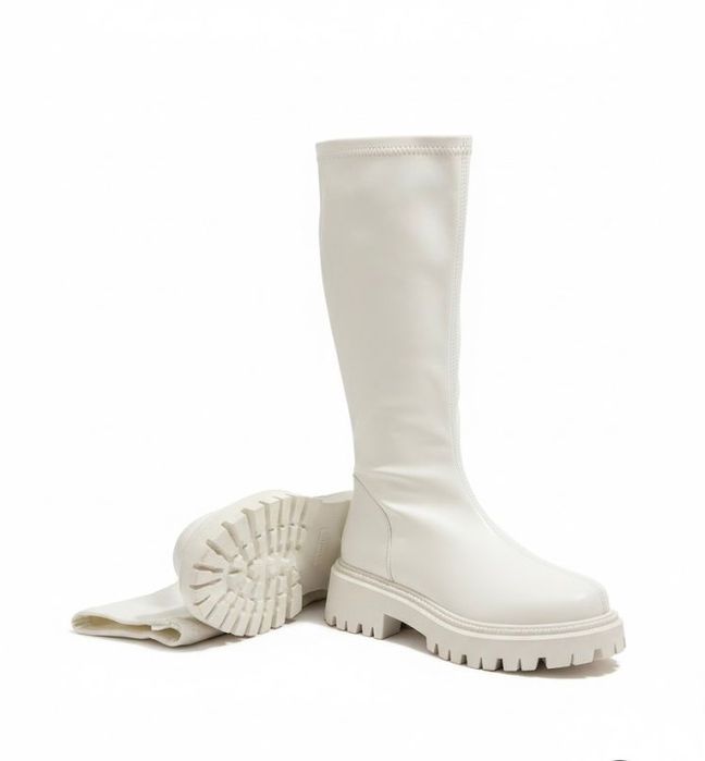 Осенние белые сапоги
