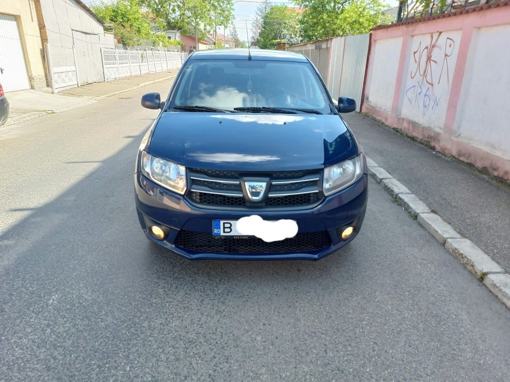 Dacia Logan,an 2013, motor 1.5dCi,AC,Km reali