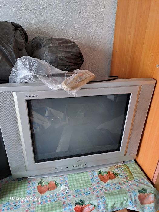 Продам телевизор