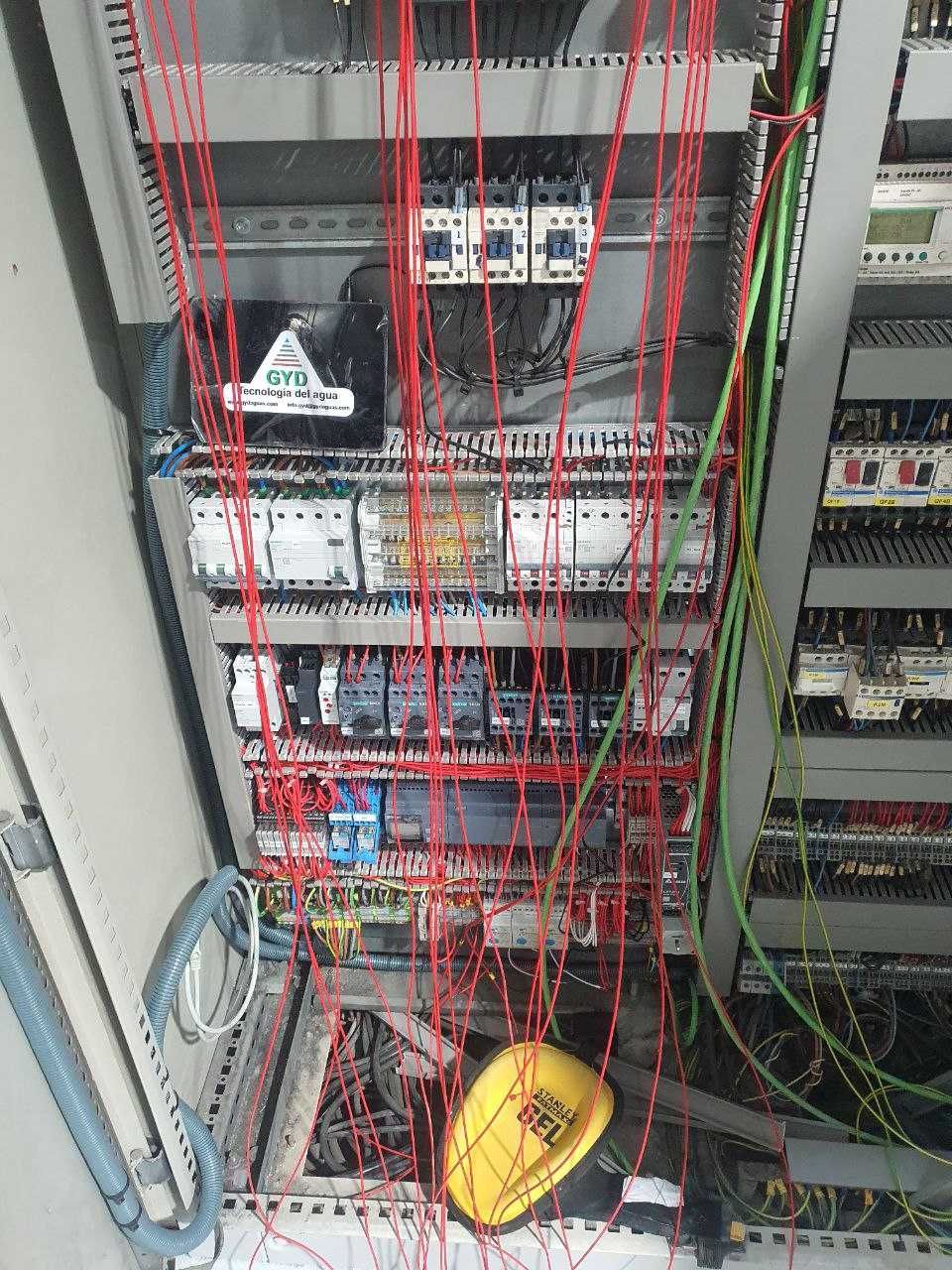 proiectez si realizez programe pentru LOGO! Siemens, HMi, SCADA