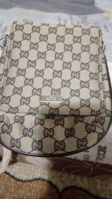 Чанта марка Gucci.