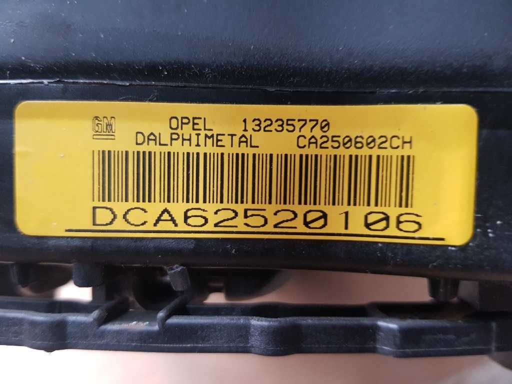 Airbag pasager Opel corsa D cod:13278090