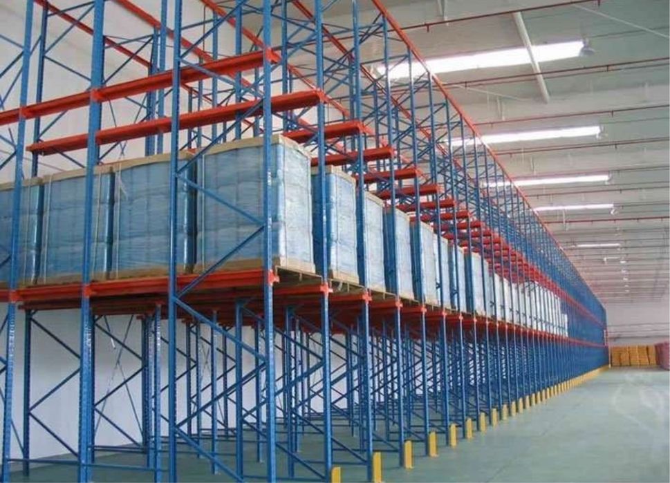 Rafturi metalice in stoc