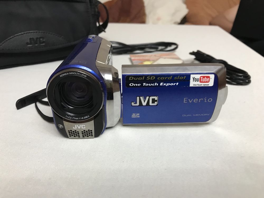 Камера JVC GZ-MS120AAG в отличном состоянии