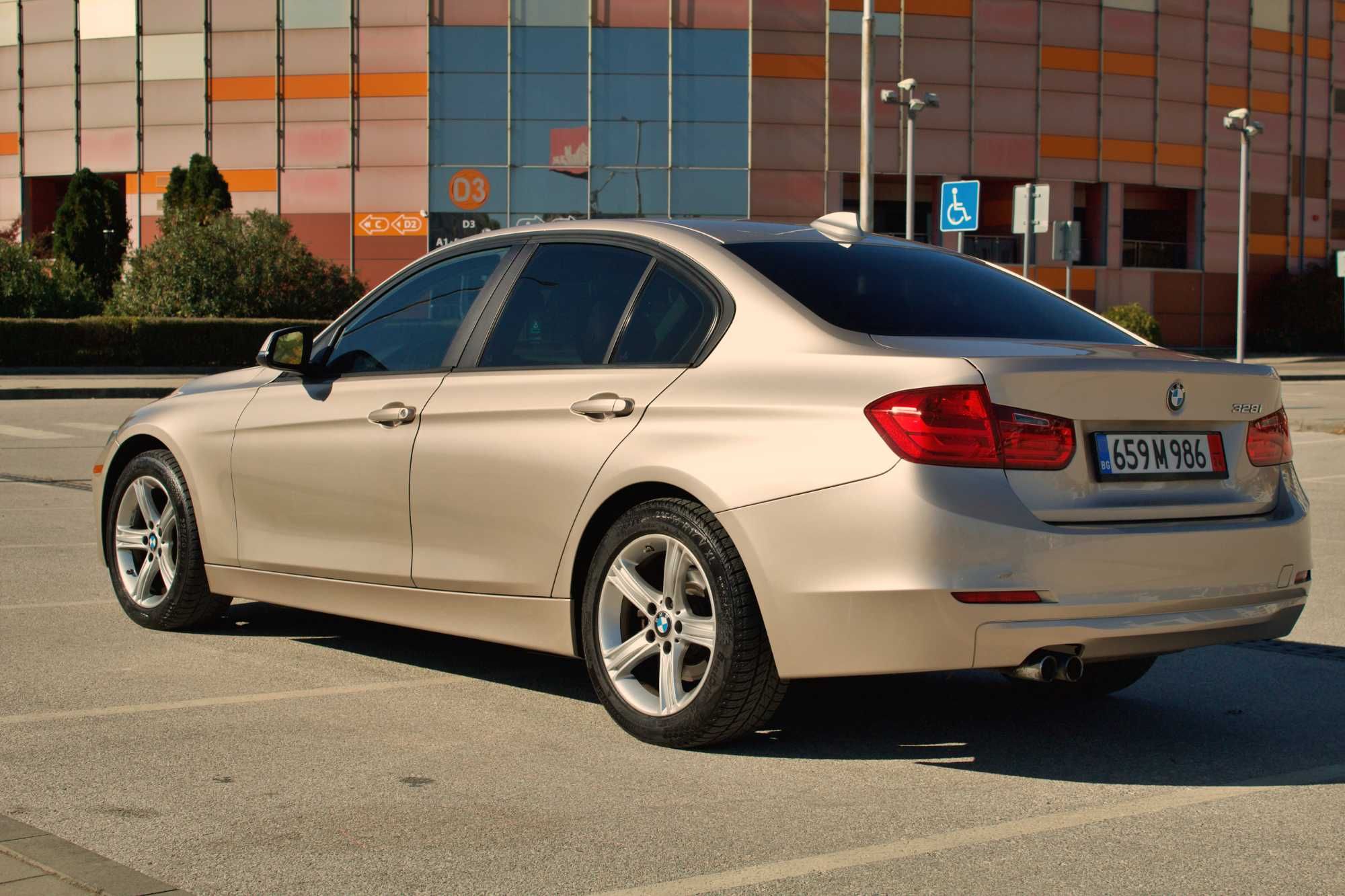 BMW 328I F30 с регистрация