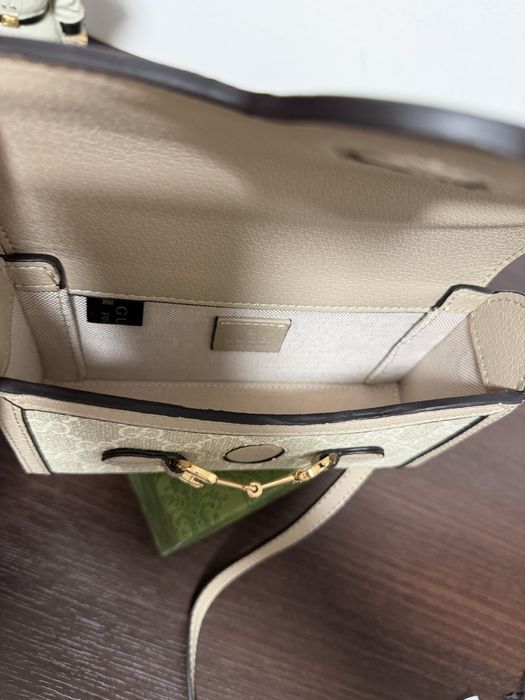 Geanta deosebita noua