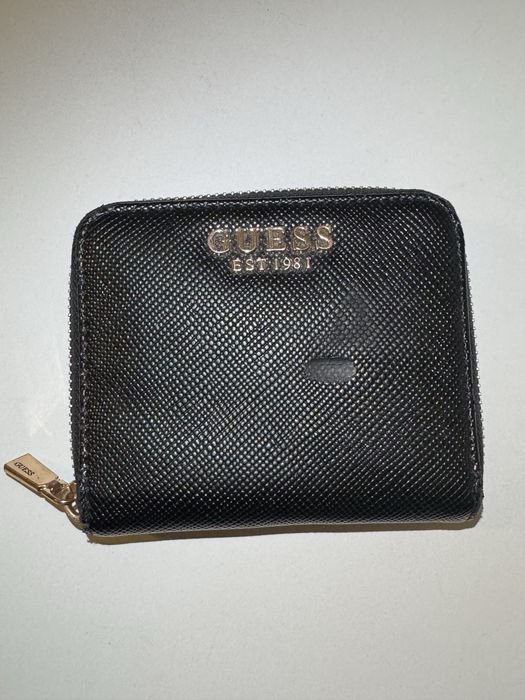 Оригинално Портмоне Guess