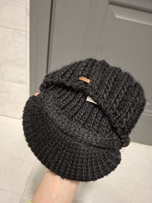 Căciulă Fossil pentru femei