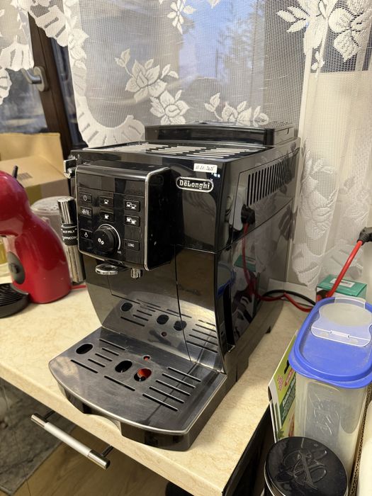 Aparat de cafea Delonghi