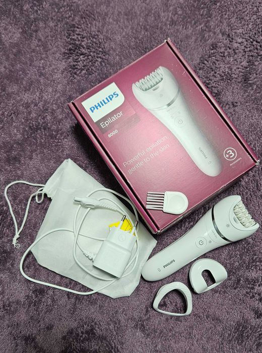Епилатор PHILIPS SERIES 8000 BRE700/00 бял, миеща се глава