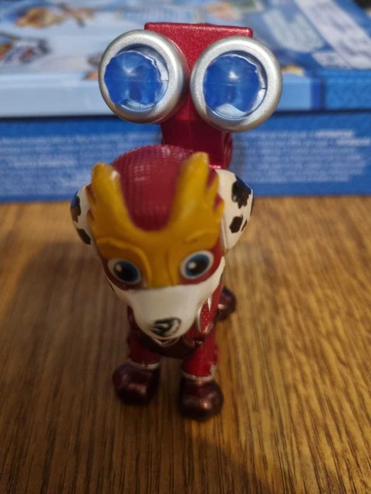 Domino, masini din metal cu Paw Patrula Catelusilor si figurina