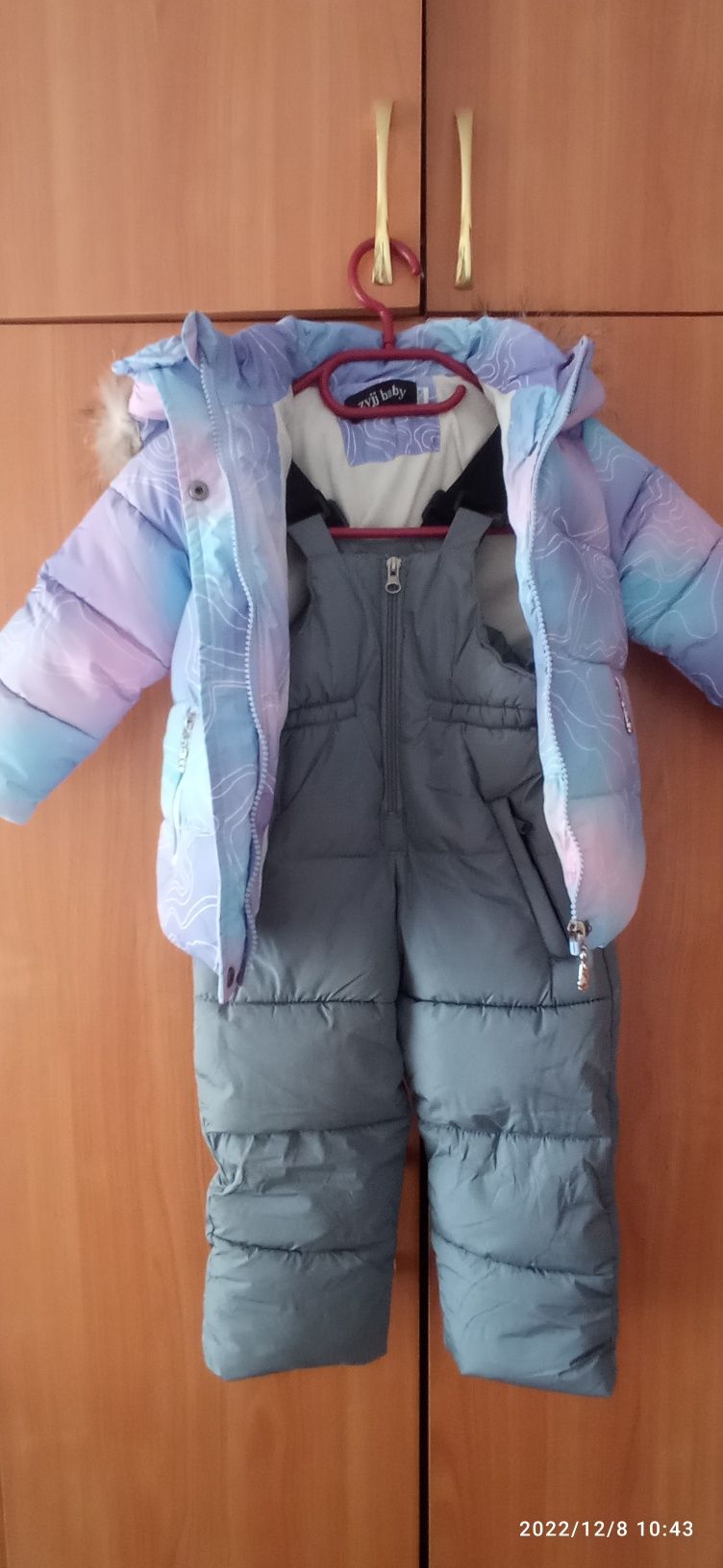 Продам детский зимний костюм