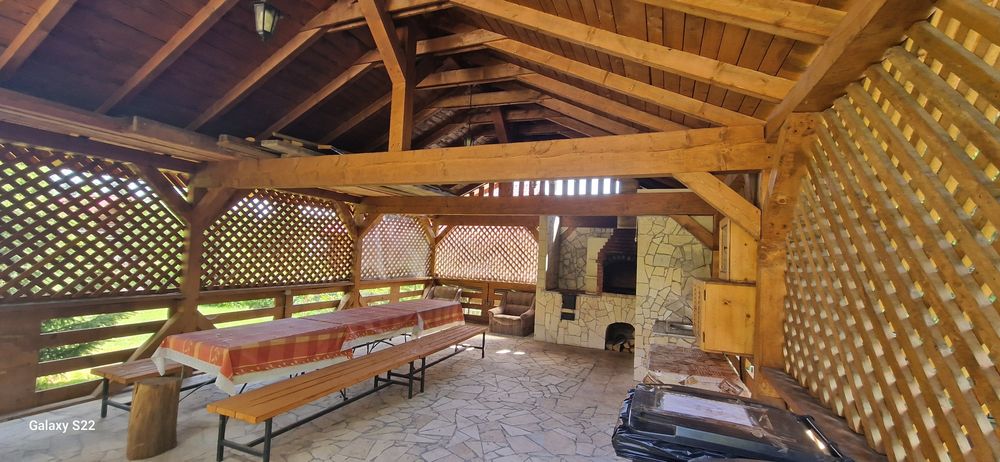 Vand sau schimb cabana/pensiune la Belis la 200m de centru