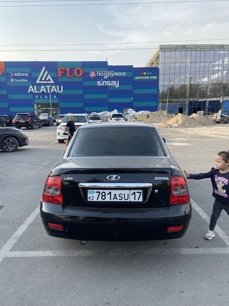 Лада приора седан