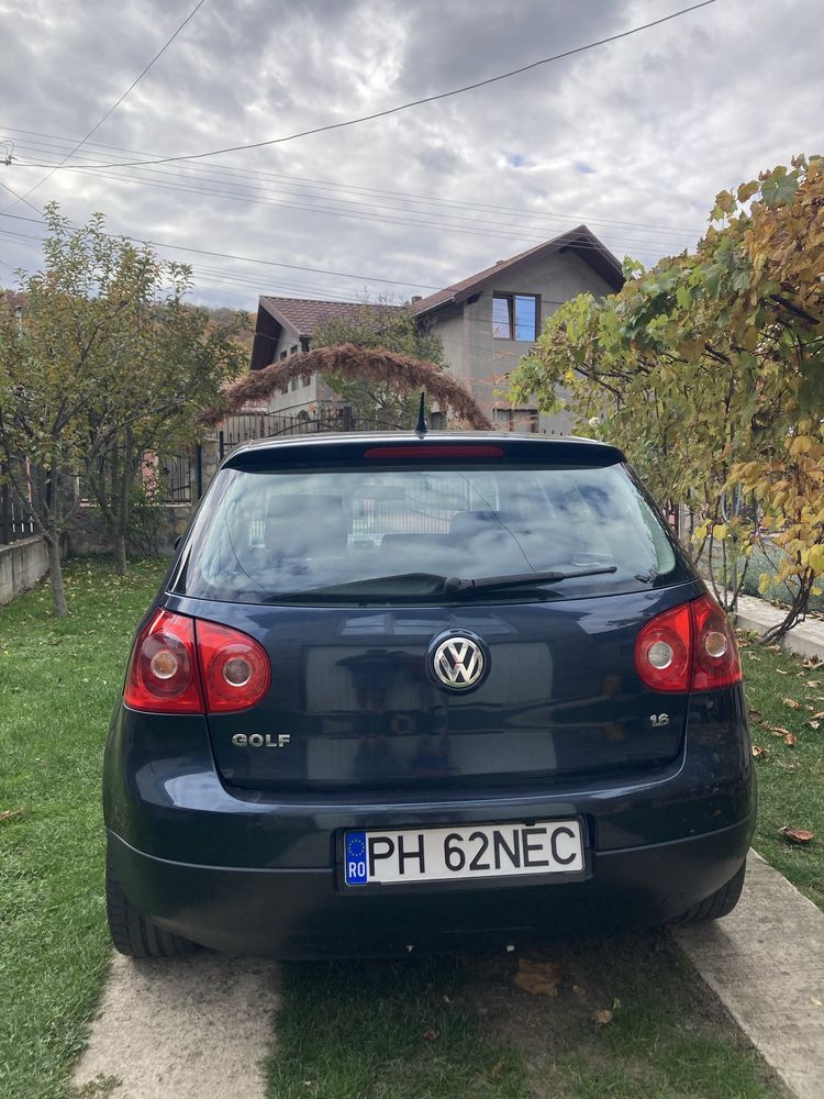 De vanzare GOLF 5