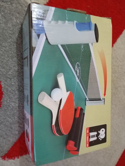 Tenis retractabil pt masa