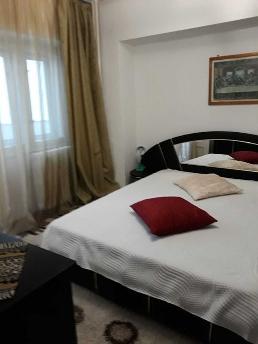 dau in chirie ap.2 cam., decomandat, bul.Dacia