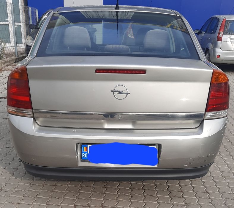 Opel Vectra an 2004