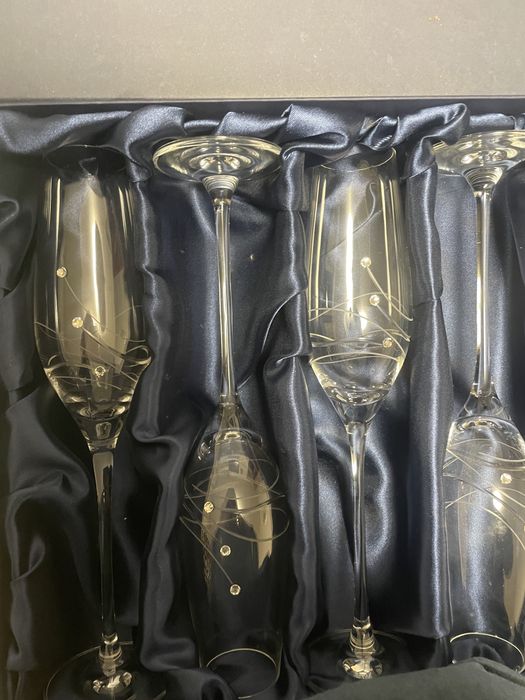 Set 6 pahare sampanie cu cristale