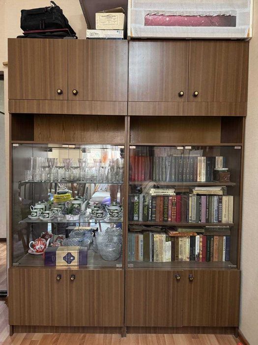 Стенка с Сервантом