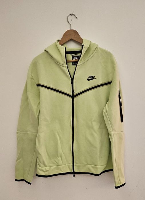 Nike Tech Fleece Lime Green