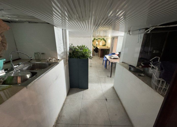 Рестаран.КАФЕ Срочно Арендага берилади.2500$.