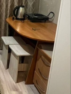 Продам обеденный стол