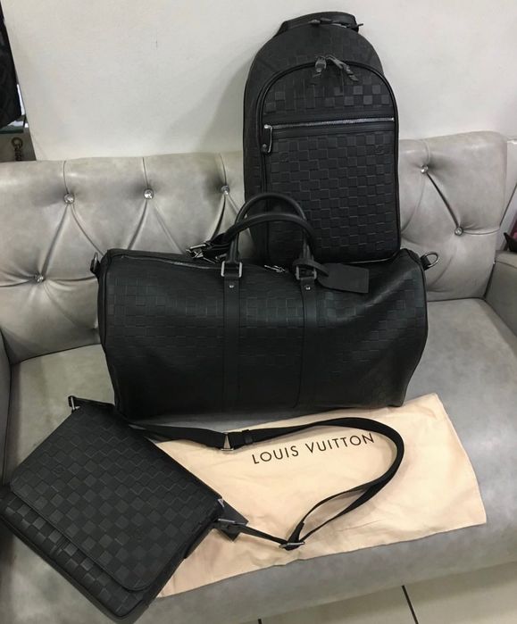 Мъжки чанти в оригинално качество. Естествена кожа.