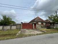 Vand casa in Tasad cu teren de 5793mp la asfalt, front stradal de 30m