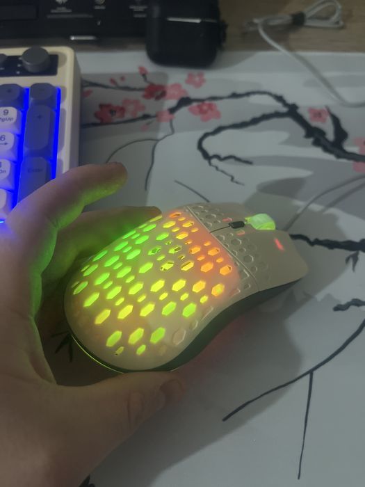 Продаётса Клавиатура ULTRA S игравой вместо мышки