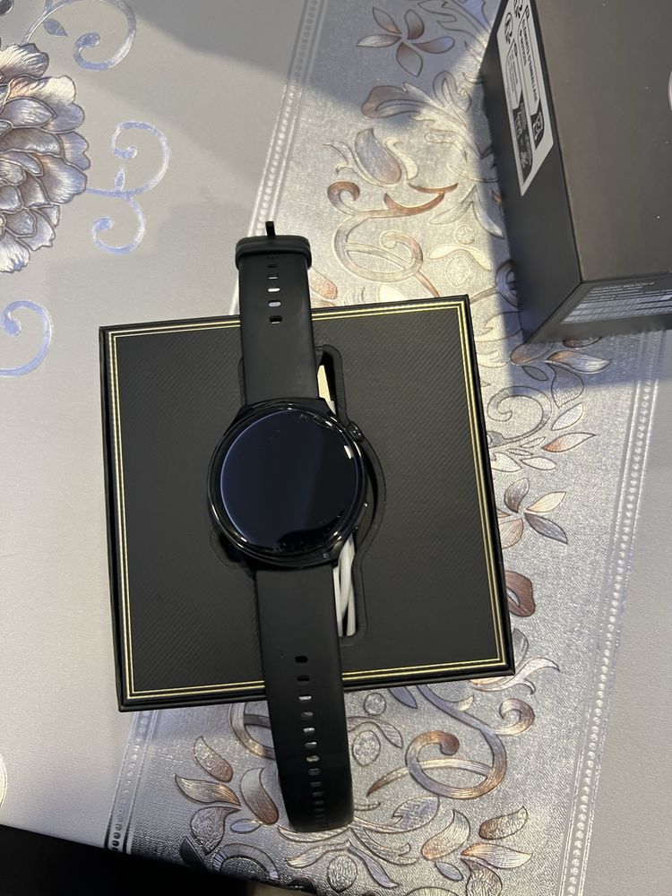 Huwei watch 4 смарт часовник