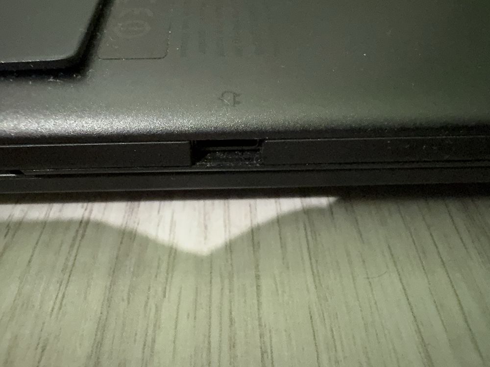 Разглобяем лаптоп Lenovo ThinkPad Helix Ultrabook Pro