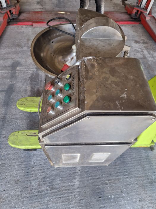 Mașina de tocat și amestecat profesionala BSK-20, cutter