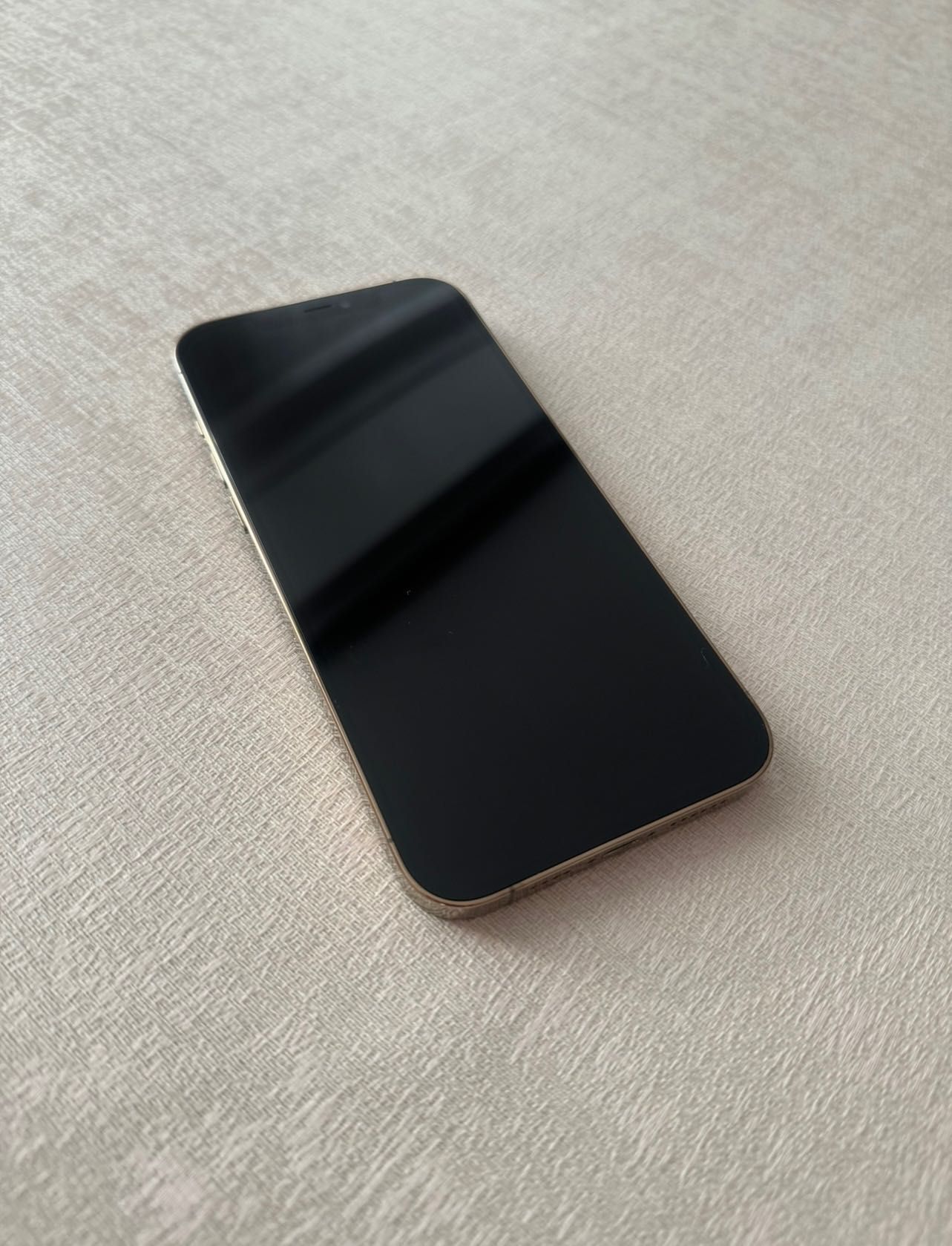 Продам iPhone 12 Pro Max 256 GB золотой