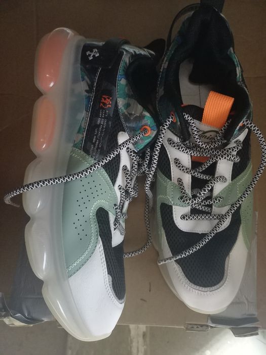 Adidași o singură purtare