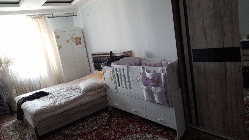 srochniy sotiladi Qoratosh mahalla 12 etajka domni 3-etaji 3 xona.