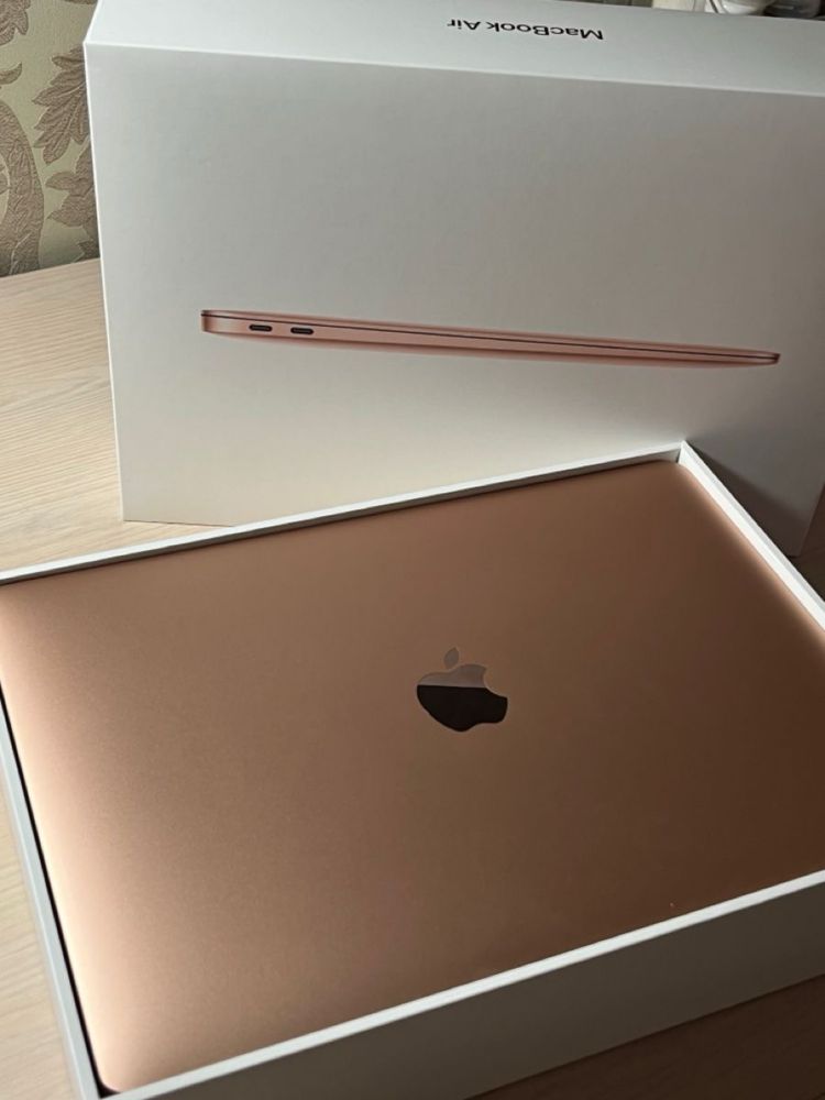 Macbook Air 16/512