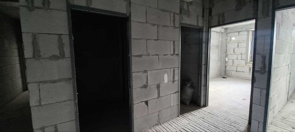 Продаётся 2х комн квартира  на 5 этаже Ор-р  Горгаз Саодат