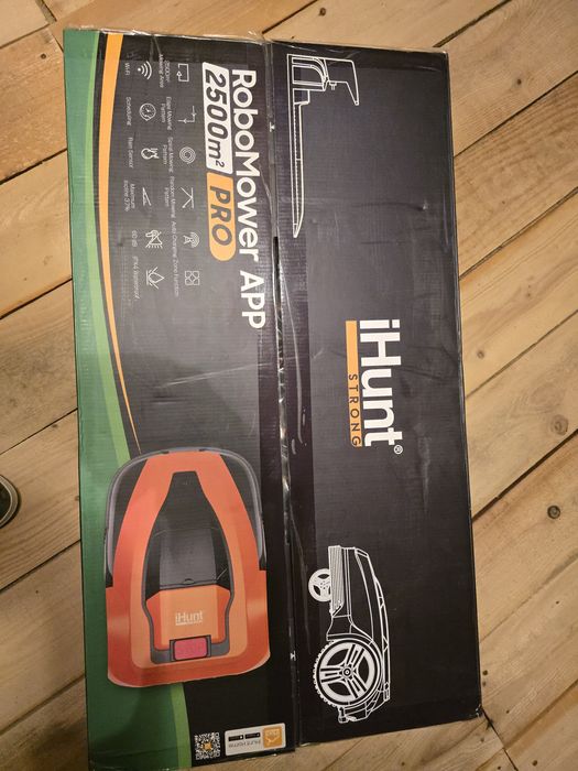 Robot gazon/iarba IHunt RoboMower Pro App 2500 m2