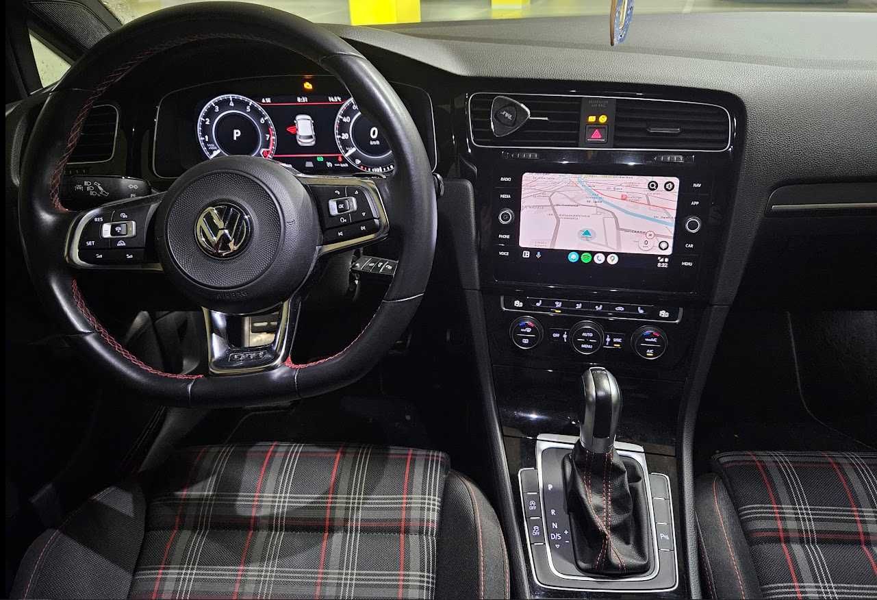 De vanzare VW Golf 7.5 GTI Performance DSG
