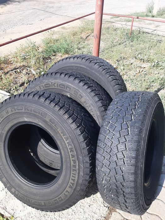 Продам шины 265/75/16 нокиа
