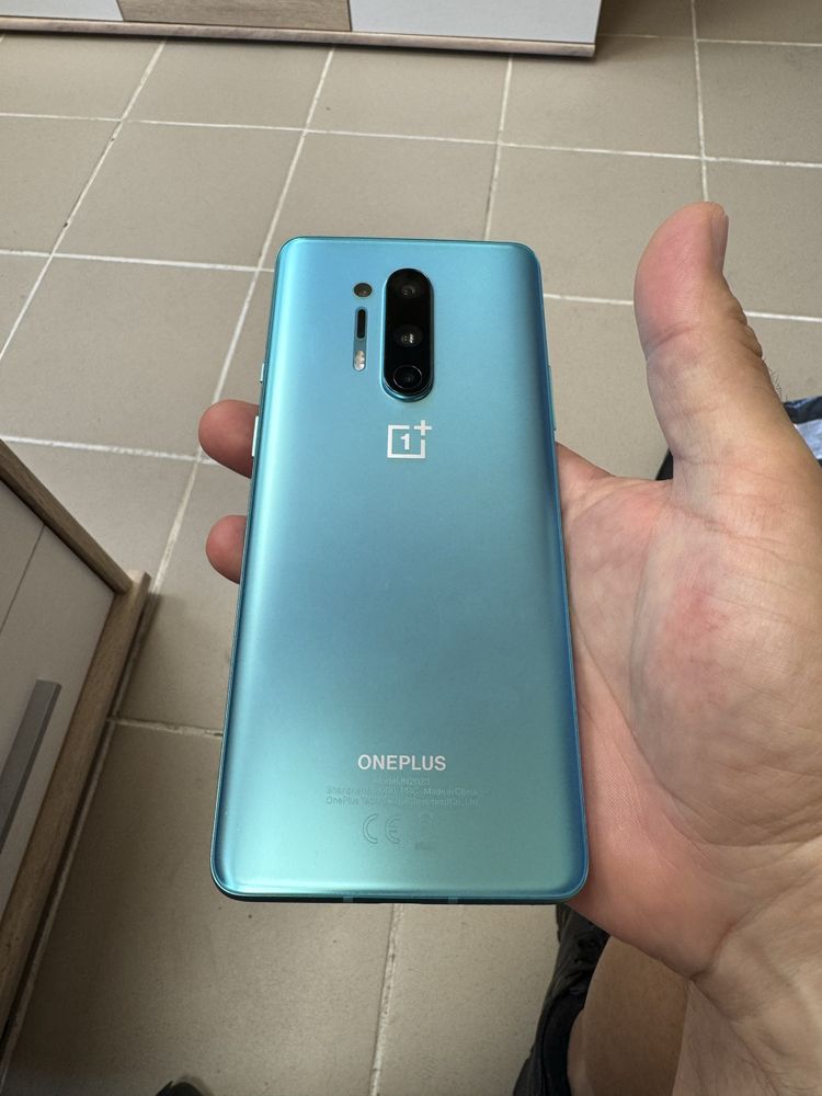 OnePlus 8 Pro 12+4/256gb - отличен