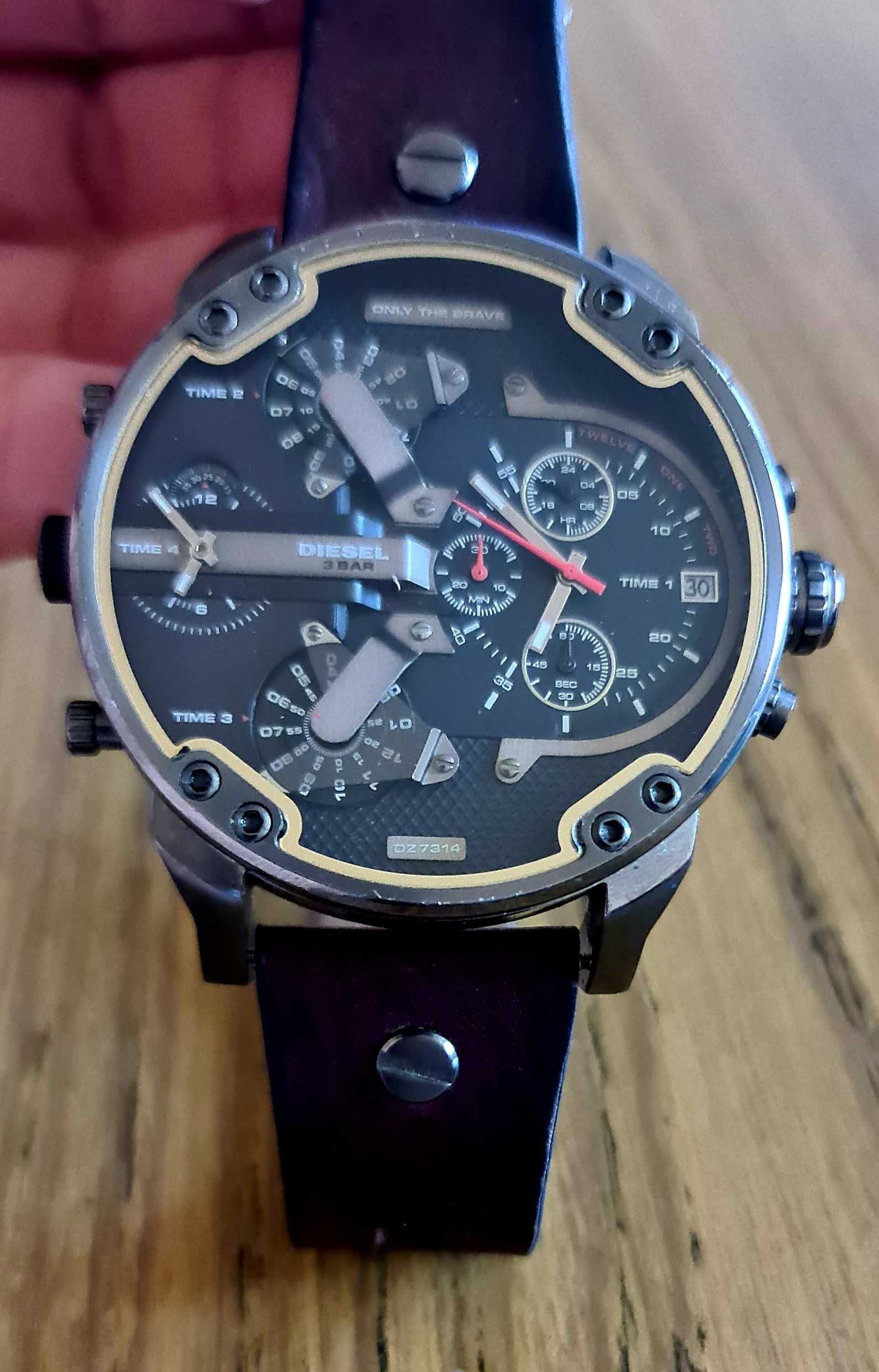 Мъжки часовник Diesel DZ-7314/ DIESEL-ONLY -THE-BRAVE / 3 BAR