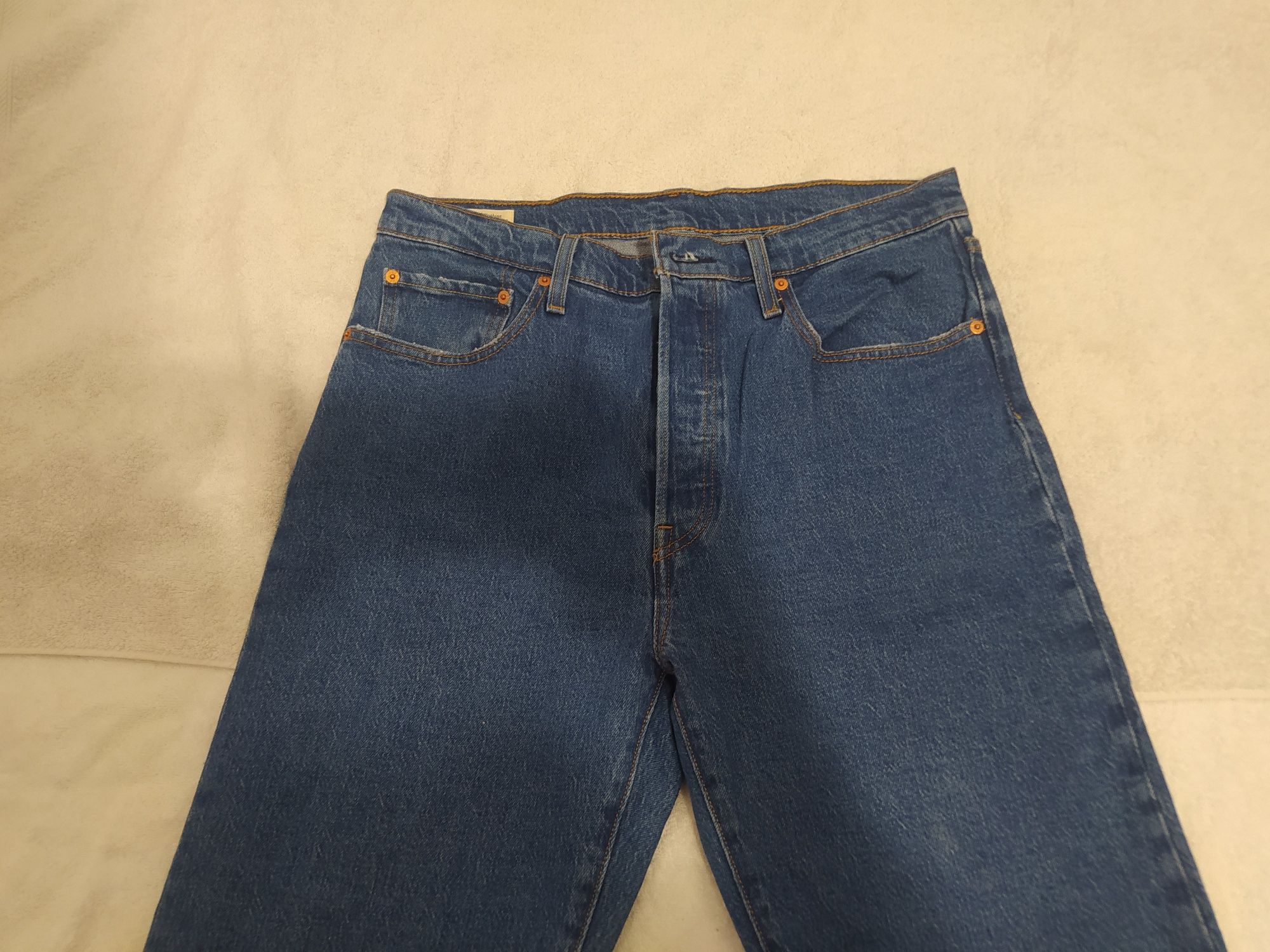 Мъжки дънки Levi's 33/28 като нови
