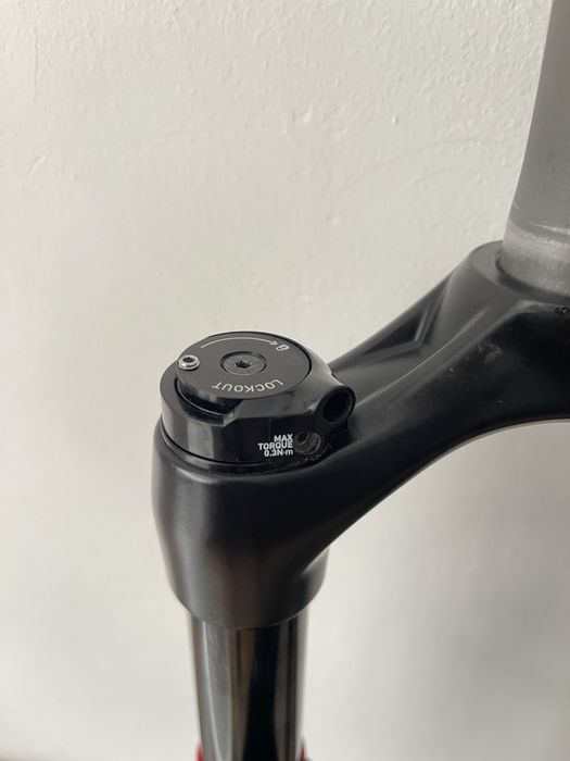Furca Rockshox Judy Silver 29” | aer, blocare ghidon, gat drept 19,5cm