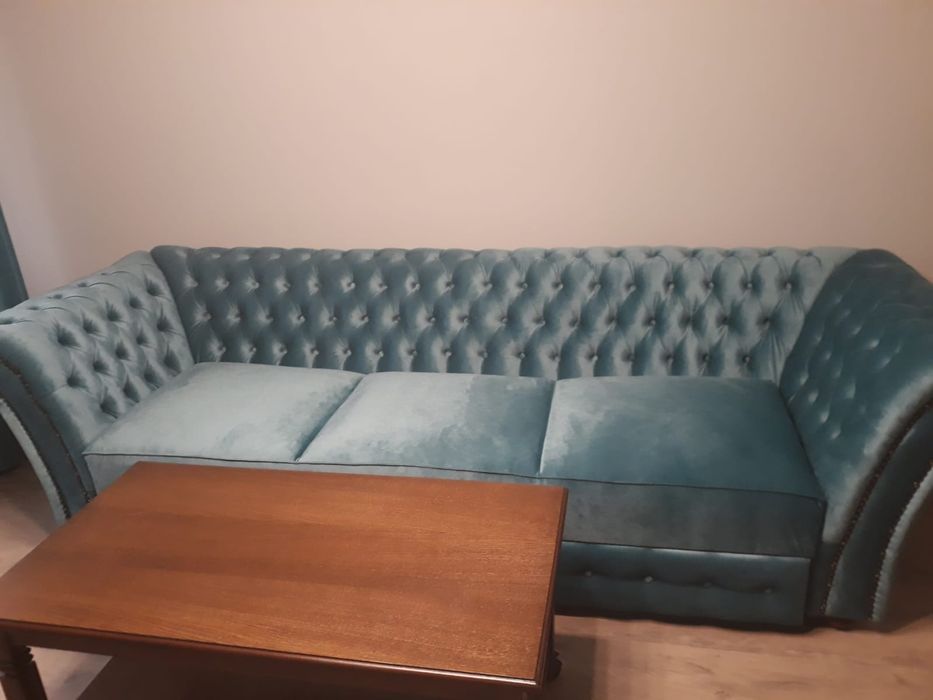 Canapea chesterfield extensibila