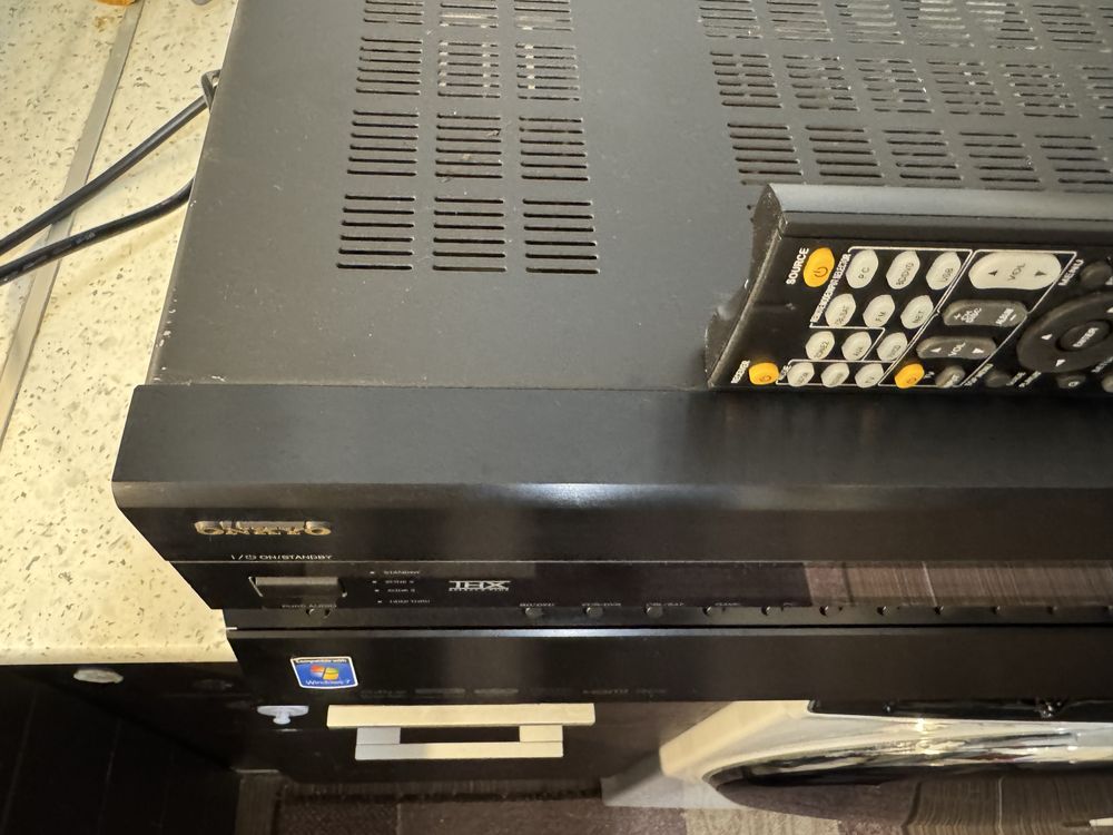 Onkyo TX-NR808 resiver